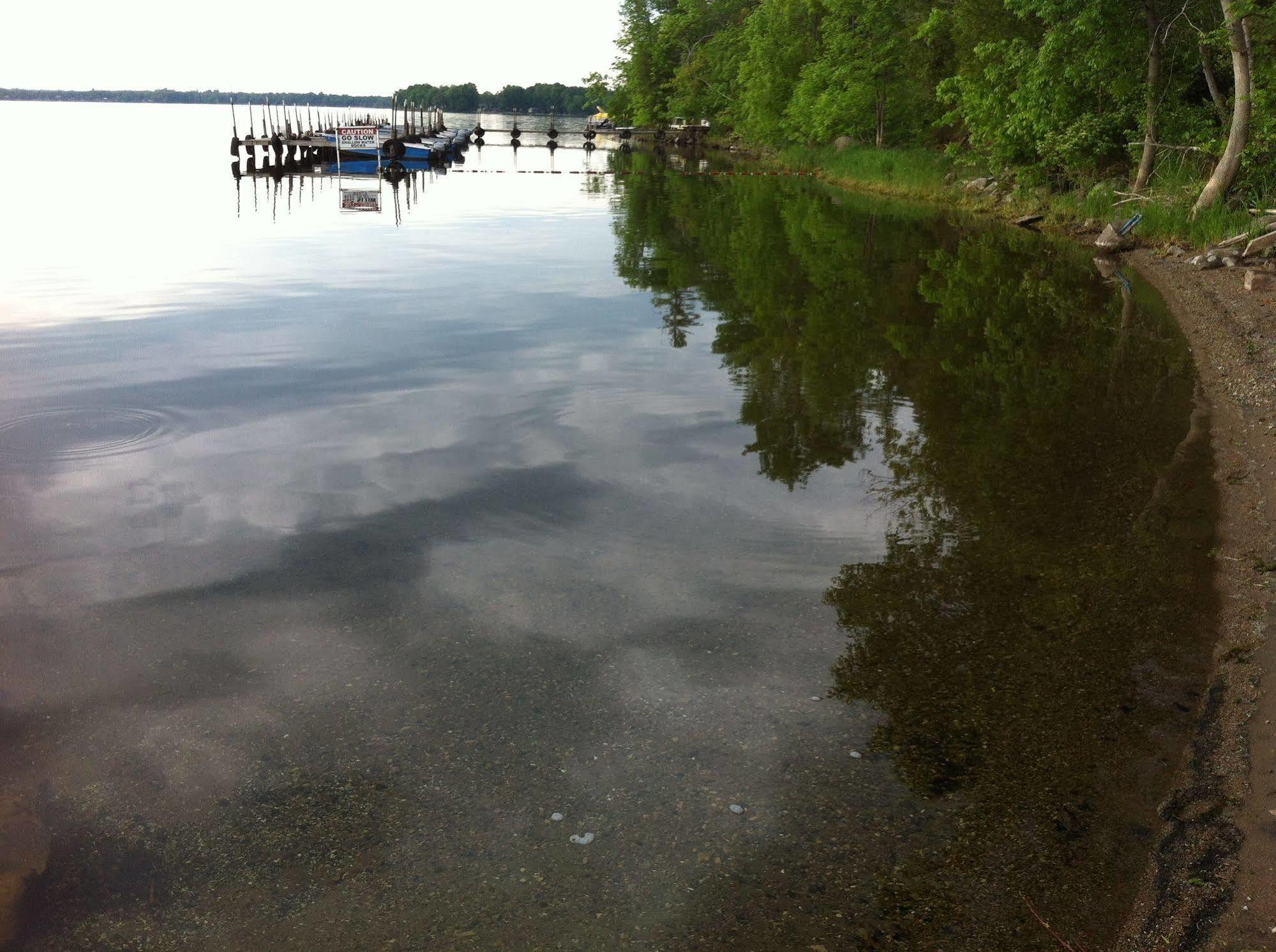 Lake Dalrymple Resort Lagoon City Kültér fotó