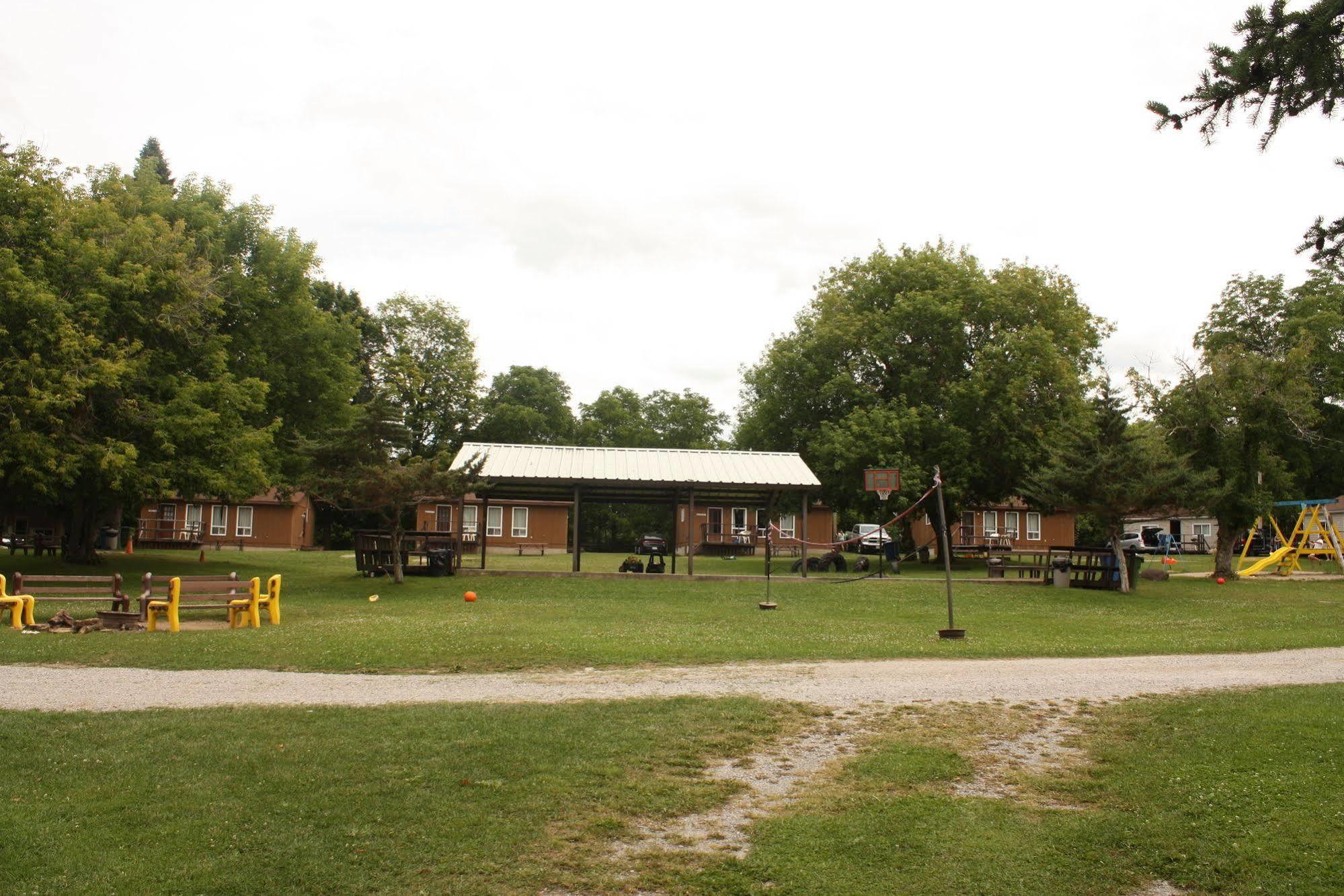 Lake Dalrymple Resort Lagoon City Kültér fotó